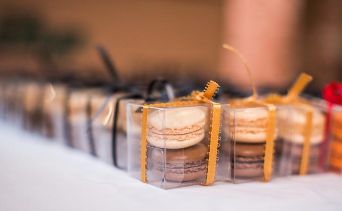 Borsteldozen, Stuk speelgoed geval, Gift, Fruit, Cake, Voedsel, Elektronische Schoonheidsmiddelen, Huishouden, Kantoorbehoeften, Kleding, Appreal 2